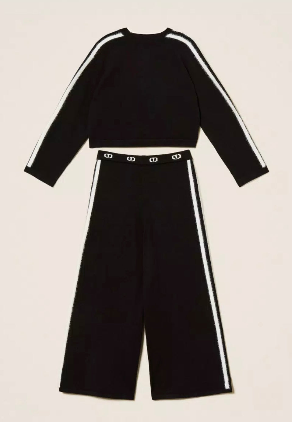 Twinset