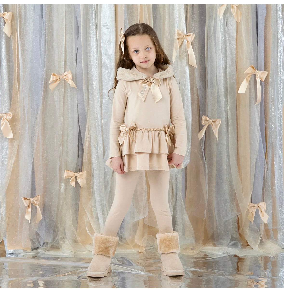 Adee set Alina