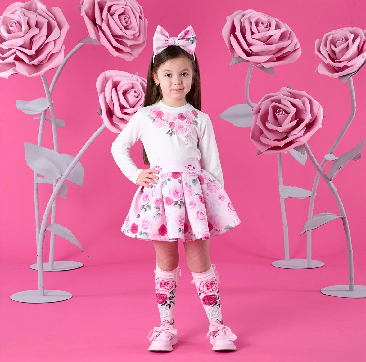 Adee set Ariella