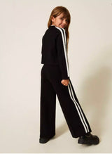 Twinset
